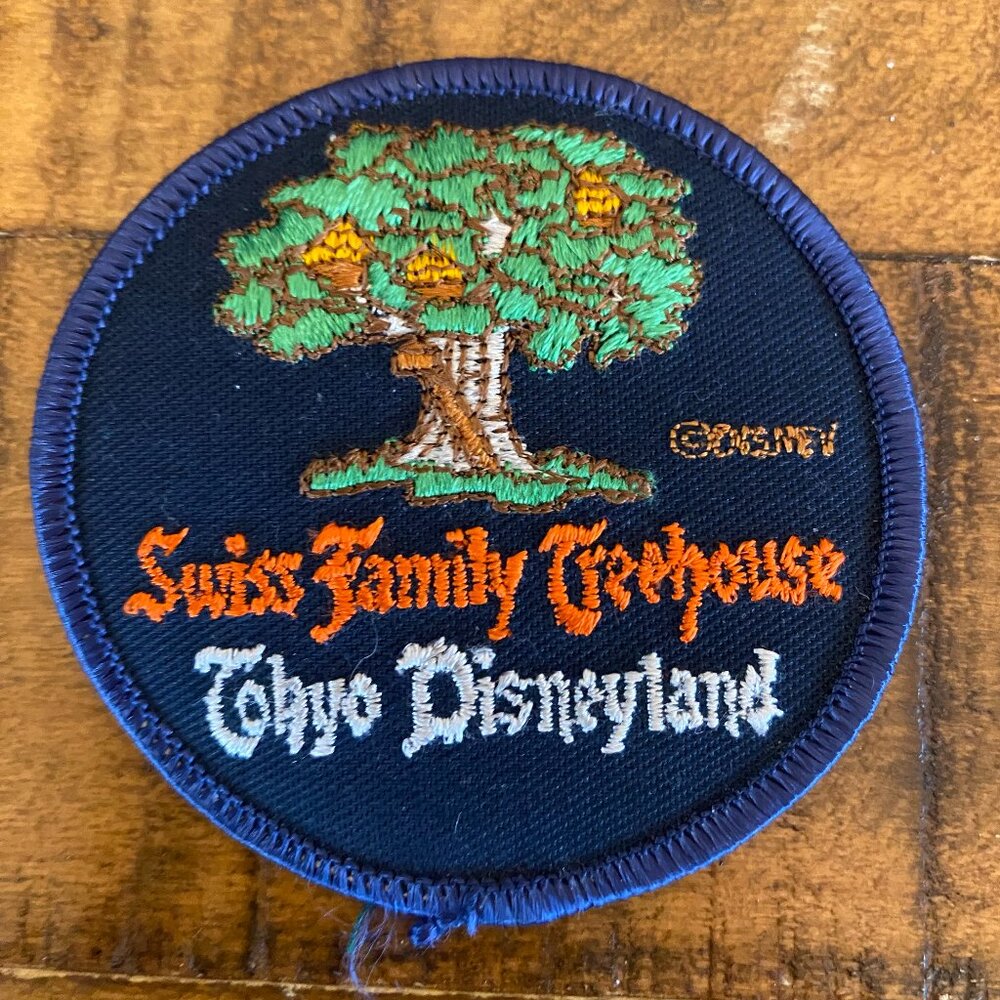 Disneyland Tokyo Embroidered Swiss Family Treehouse Patch - Picture 2 of 3